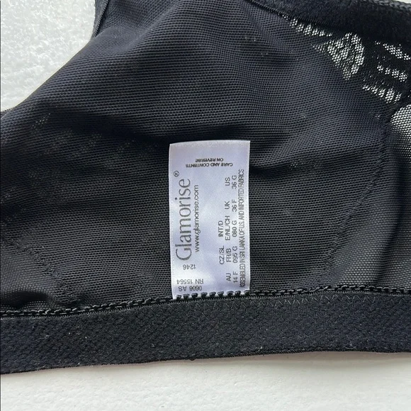 Elegant Black Lace Bra - Picture 5 of 8